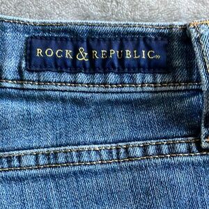 Stretchy  material no tears and rips